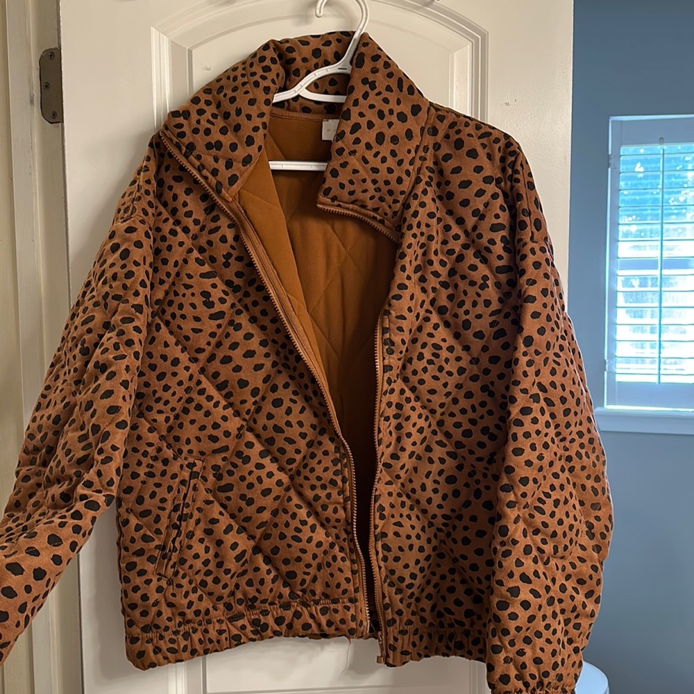 BROWN AND BLACK SPOT JACKET
